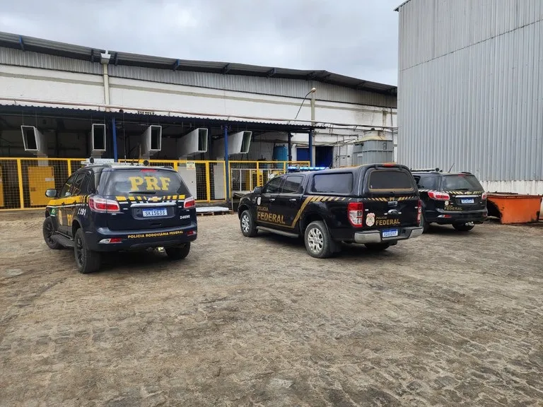 Vitória da Conquista: PRF participa de incineração de droga apreendida