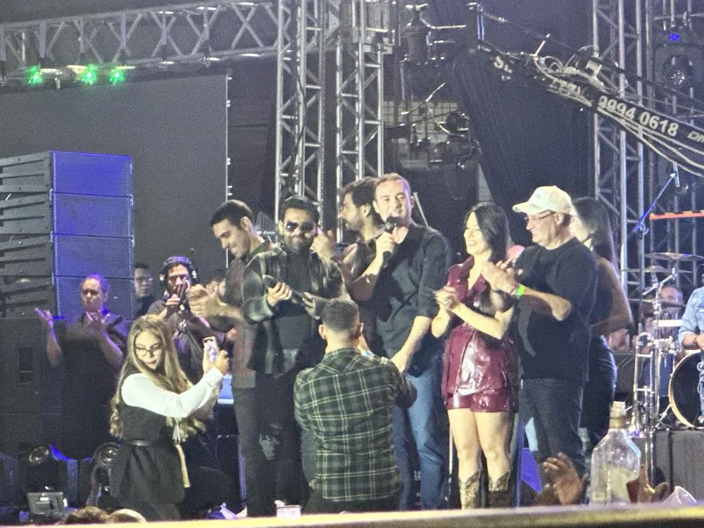 Pablo leva multidão ao delírio na segunda noite da festa de 148 anos de Brumado