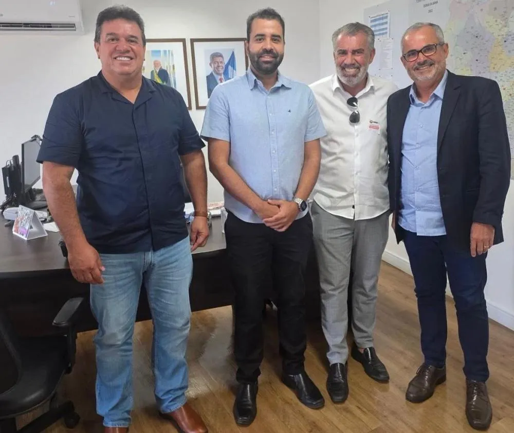 Marquinho Viana trata de investimentos na saúde para Milagres e Abaíra em audiência na Sesab