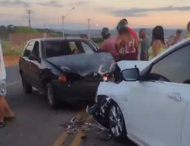 Acidente fatal na BA-148: Motorista perde a vida em colisão entre dois veículos