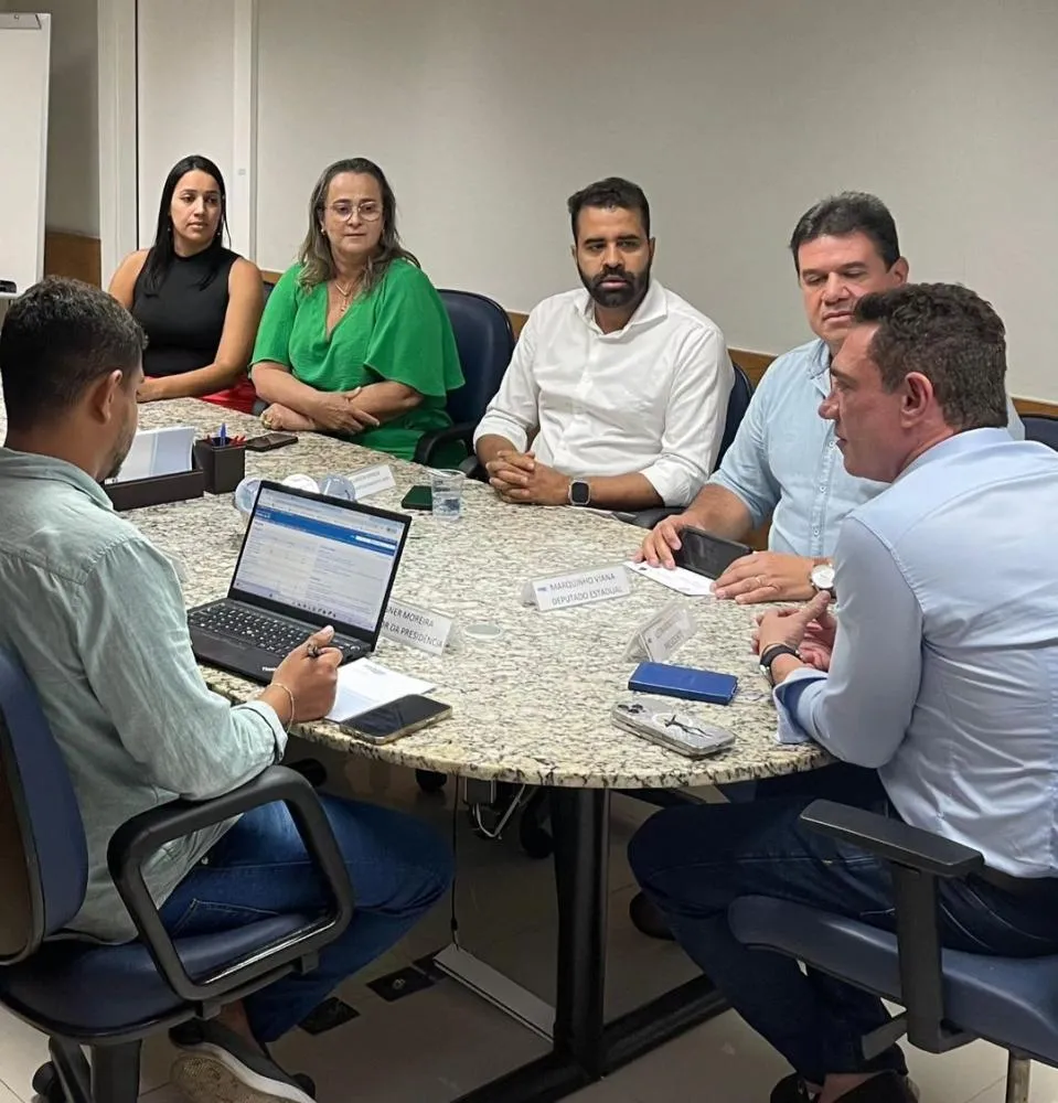 Marquinho Viana reforça apoio a prefeitos eleitos de Livramento e Abaíra em Reunião com Embasa