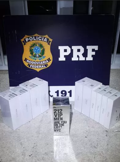 Após abordagem a ônibus, PRF apreende celulares importados e cosméticos na BR 116 em Conquista