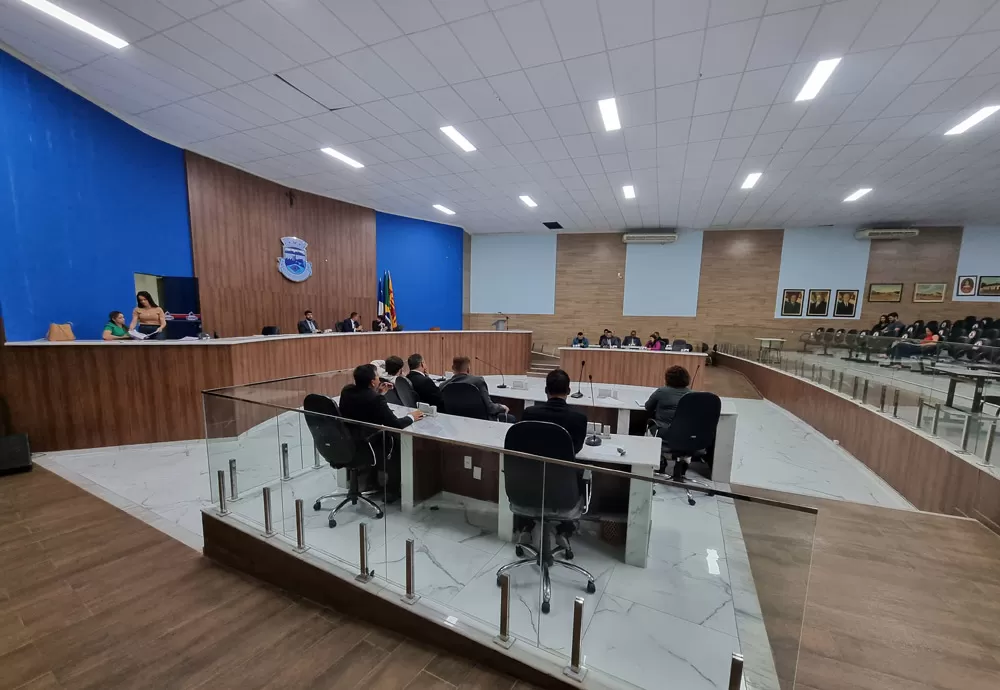 Câmara de Vereadores de Brumado aprova reajuste salarial para agentes políticos e servidores públicos
