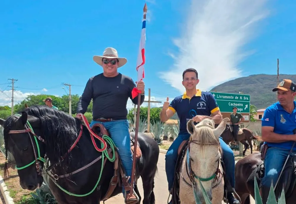 Marquinho Viana participa de Cavalgada em comemoração aos 302 anos de Rio de Contas