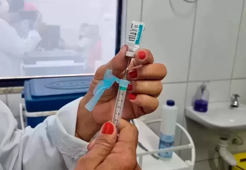 Covid-19 causou metade das mortes por vírus respiratórios em 4 semanas