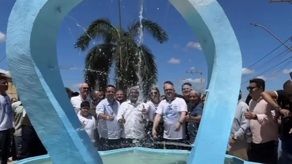 Governador Jerônimo Rodrigues entrega primeira etapa de sistema de abastecimento de água no sudoeste baiano