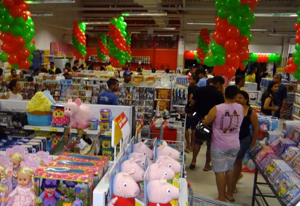 Vendas no comércio caem 0,3% em setembro; quinta queda em seis meses