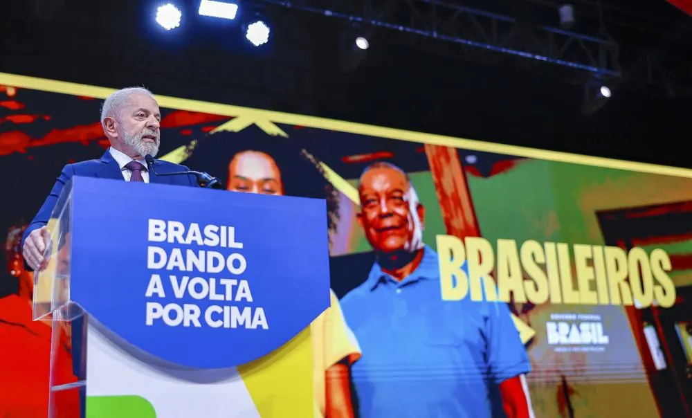 Brasil não abre mão da soberania e defenderá suas empresas e trabalhadores, diz Lula
