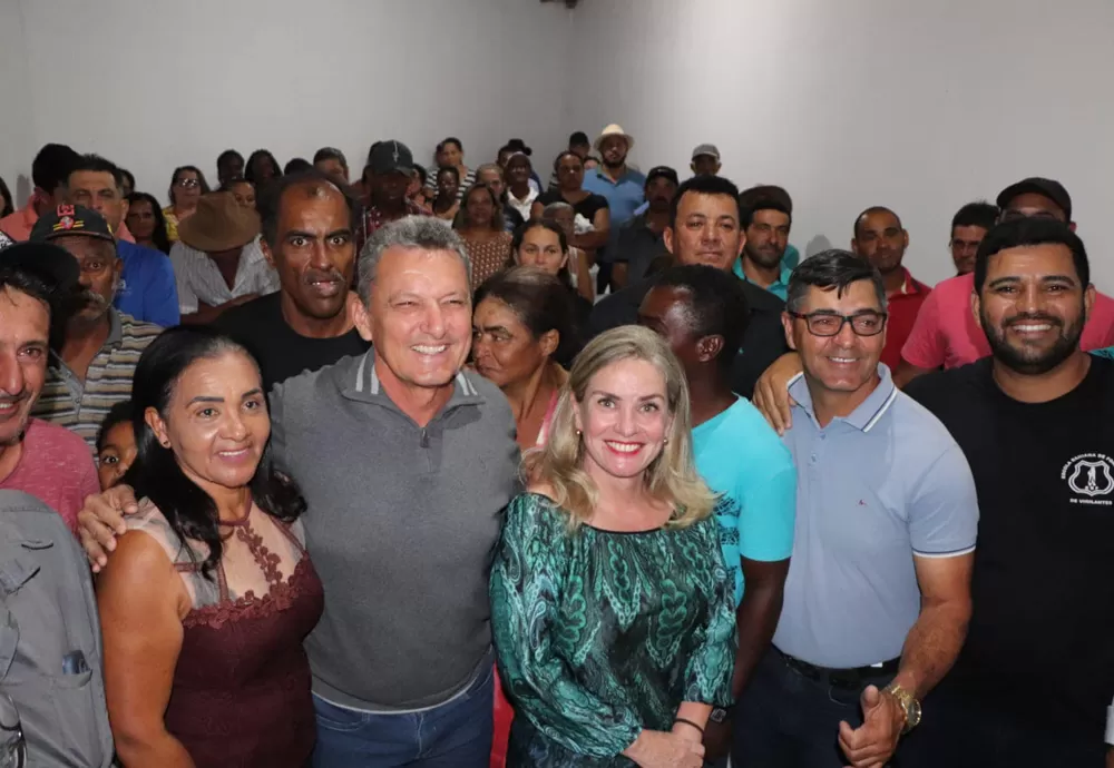 Guanambi: Comunidade de Beira Rios, em Morrinhos, recebe caixas d'água