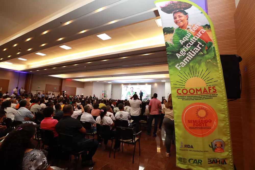 Bahia firma convênio com Ministério do Desenvolvimento Agrário para fortalecer agricultura familiar no estado