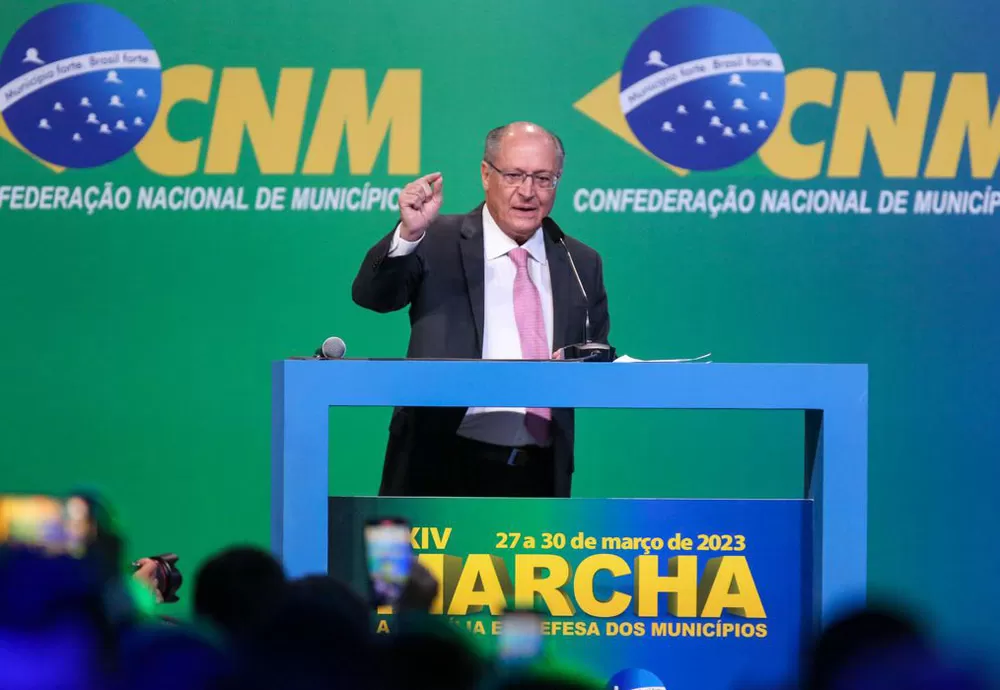 Alckmin defende reforma tributária e diz que 'nosso modelo é caótico'