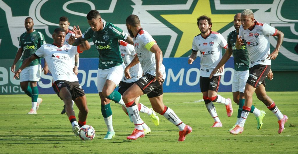 Vitória é superado pelo Goiás em jogo da 28ª rodada do Brasileiro