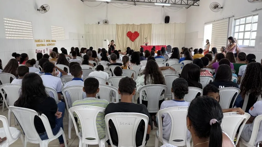 Brumado: Rede Municipal de Ensino celebra o Dia das Mães e da Família com atividades em todas as escolas