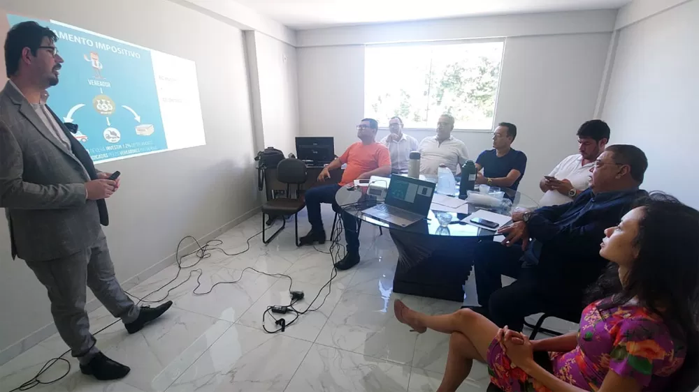 Câmara Municipal de Brumado inicia processo de atualização da Lei Orgânica e do Regimento Interno