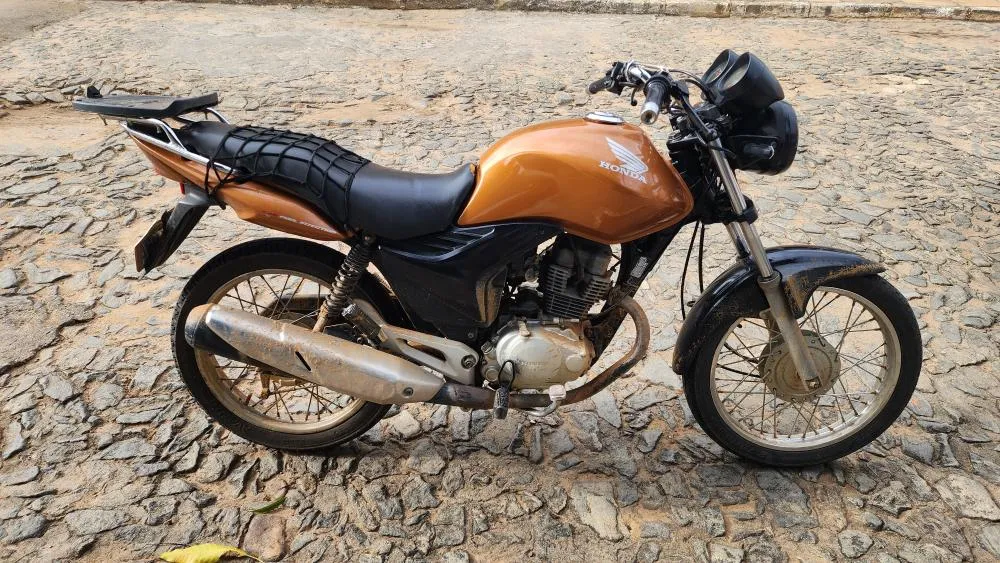 CIPRv/Brumado apreende motocicleta roubada em operação em Condeúba