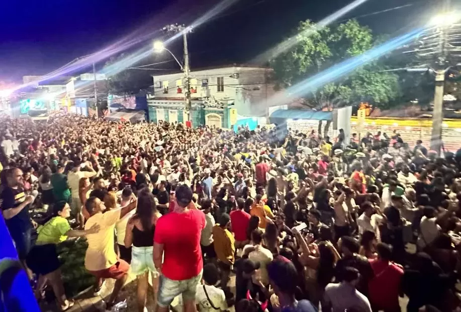 Brumado celebra o Carnaval com muita alegria e diversão