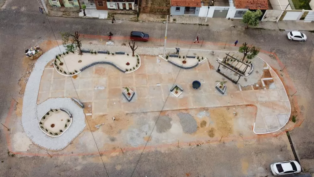 Brumado: Reconstrução da Praça da Cebola está em fase de finalização