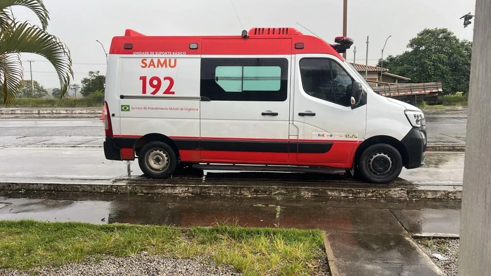 Polícia Rodoviária Estadual auxilia motorista após passar mal na BA-263