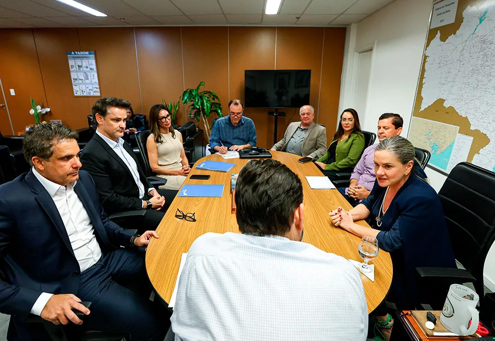 Presidente Ivana Bastos viabiliza reunião para investimento estratégico em Data Centers, colocando a Bahia na vanguarda da inovação digital e da energia limpa no Brasil