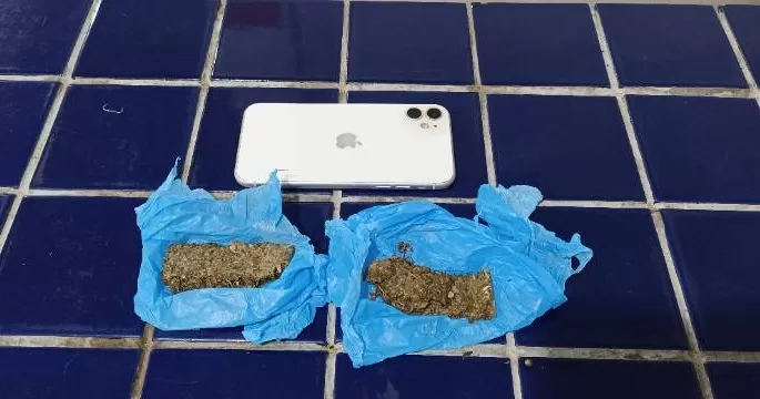 Policiais do Grupamento Carcará do 24º Batalhão prendem suspeito de tráfico de drogas em Brumado
