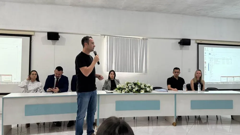 Prefeitura de Brumado apresenta relatório de transição: 'Encontramos uma cidade arrasada', destaca o prefeito Fabrício