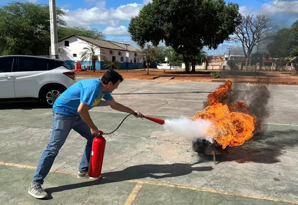Integrantes da Promotoria de Brumado participam de treinamento de brigada de incêndio e emergência