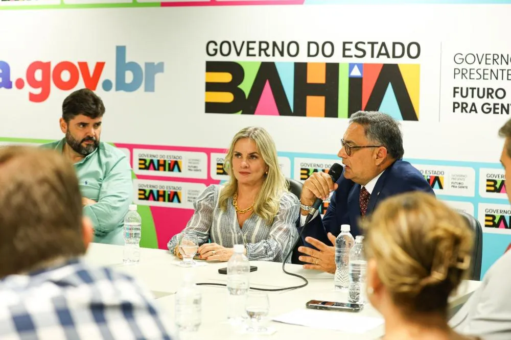 Ivana Bastos põe ALBA à disposição do Estado para combate à seca na Bahia