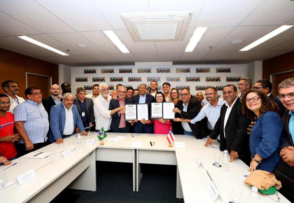 Governador autoriza licitações para pavimentação de trecho da BA-262 e aterros na BA-263, em Vitória da Conquista