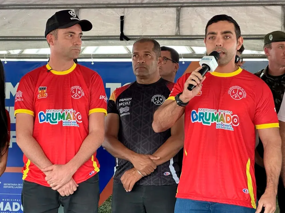 Vice-prefeito Marlucinho celebra requalificação do Estádio Gilbertão em Brumado