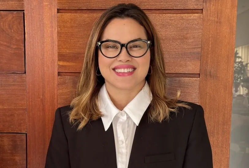 Denise Coelho Milhazes é eleita presidente da CDL de Brumado