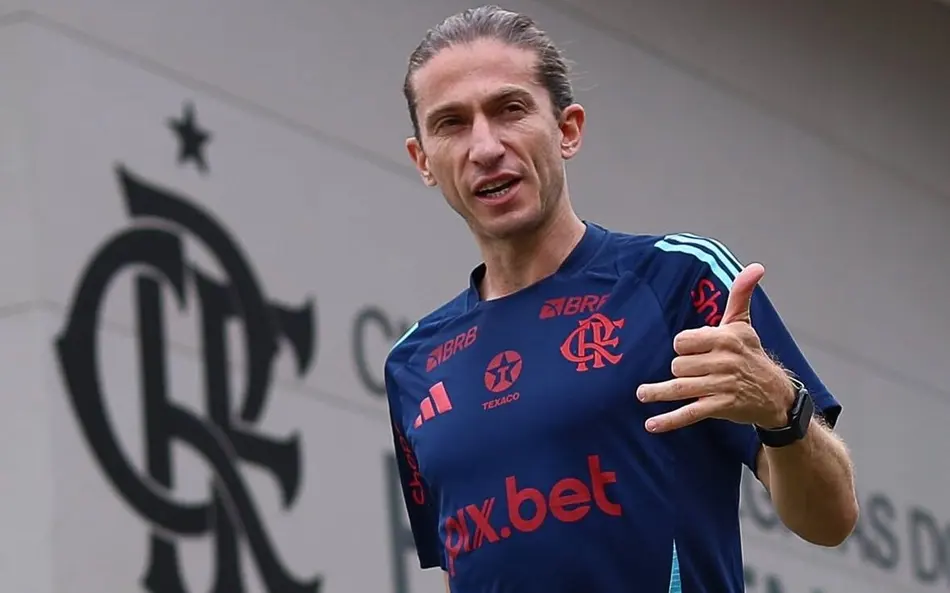 Após goleada sobre o Madureira, Flamengo oficializa desligamento de Filipe Luís