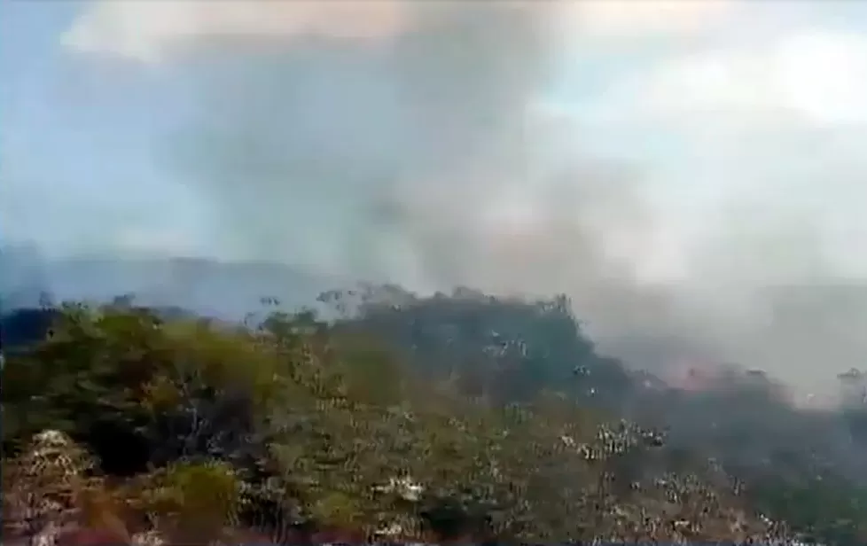 Incêndio devasta 80 hectares de vegetação em Rio de Contas, Chapada Diamantina