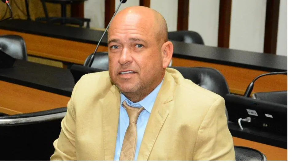 ALBA decide pela manutenção da prisão do deputado Binho Galinha