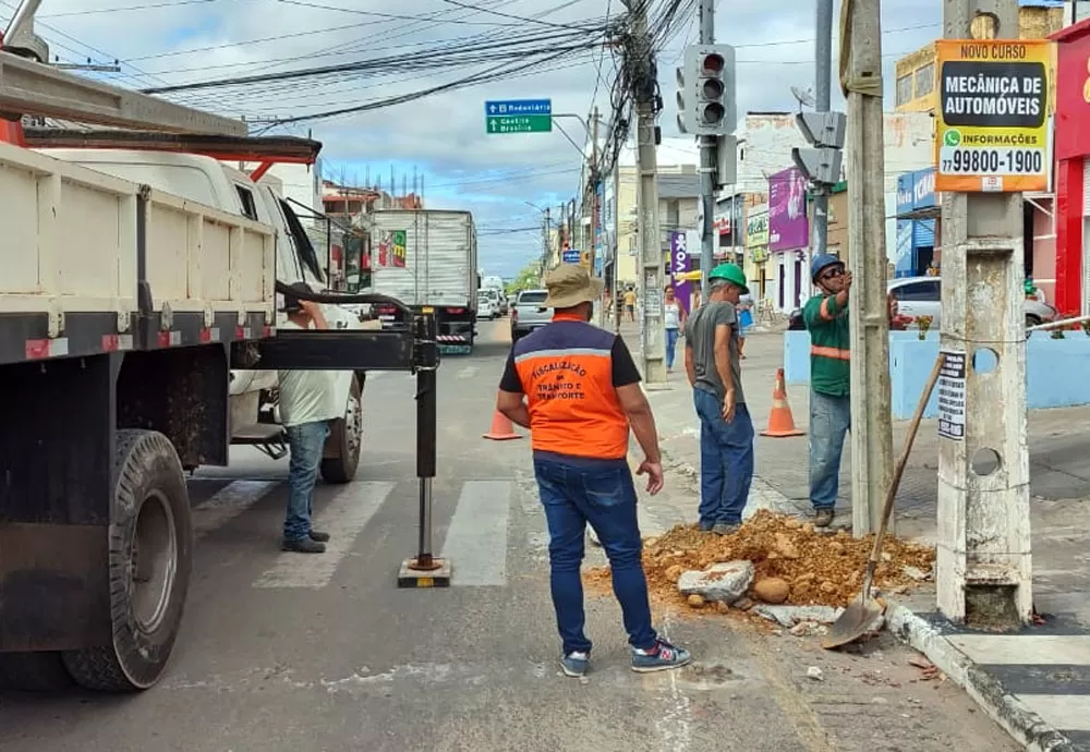 SMTT Brumado investe em eficiência energética para reduzir gastos nas bases semafóricas