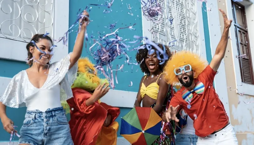 Saúde, alegria e carnaval: bloco ‘Doido é Tu’ movimenta Brumado neste sábado