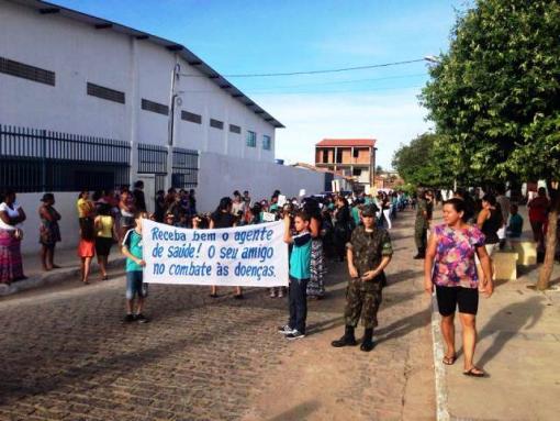 Brumado: Tiro de Guerra apoiou Escola Municipal na marcha de conscientização e combate ao Aedes-aegypti