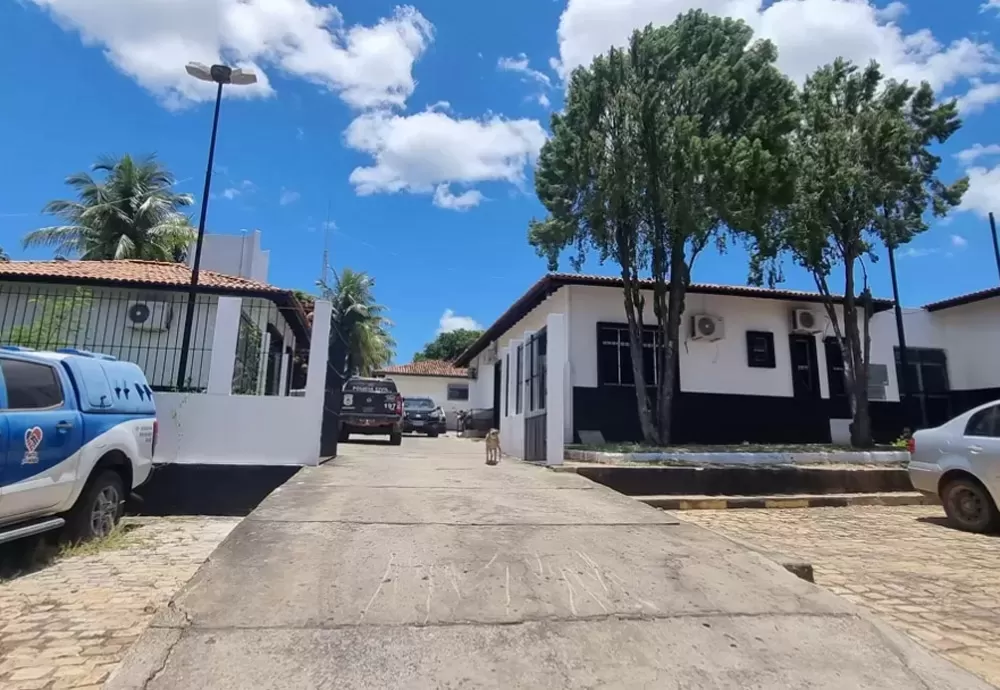 Brumado: Homem é preso por ameaçar ex-companheira e atual namorada o acompanha em ação criminosa