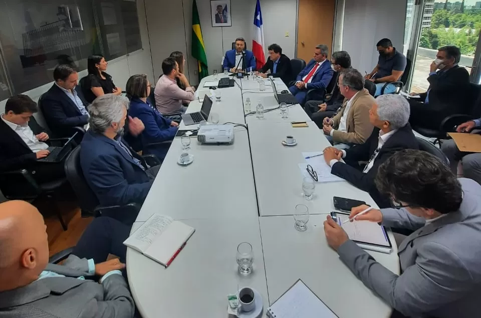 Estado, BYD e parceiros planejam rede de abastecimento de veículos elétricos na Bahia