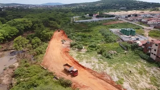 Brumado: Iniciada obras para construção de via marginal e de área para destinação de resíduos no São Jorge