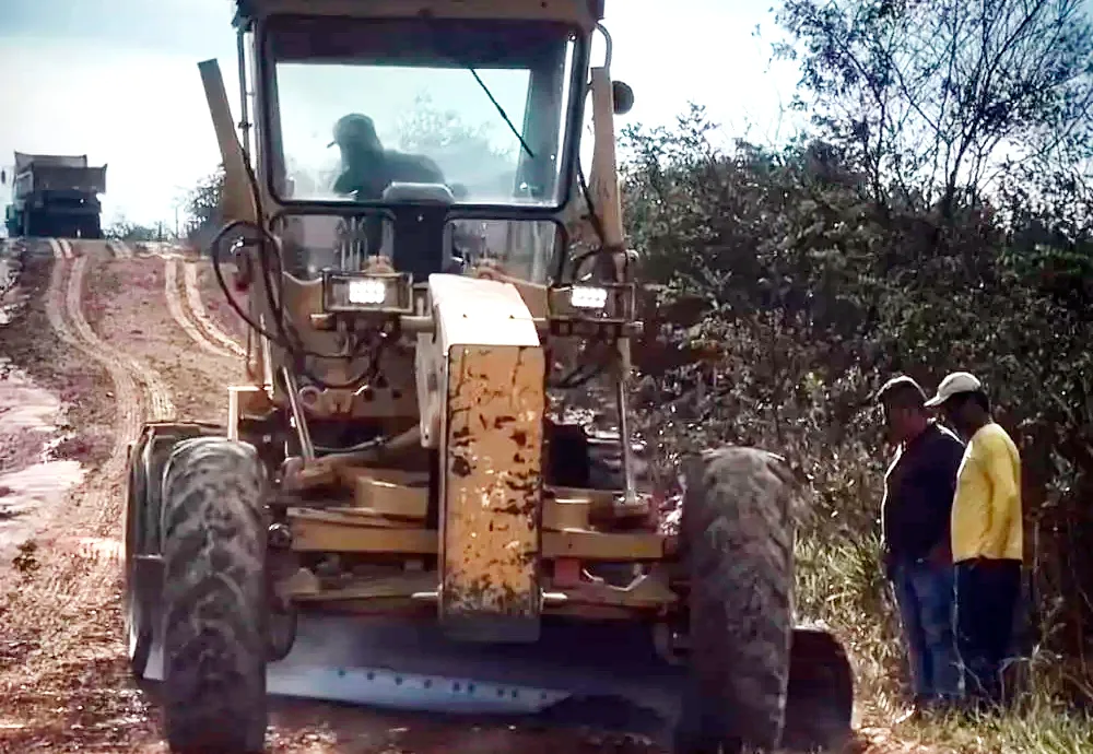 Prefeitura de Barra da Estiva intensifica recuperação de estradas rurais