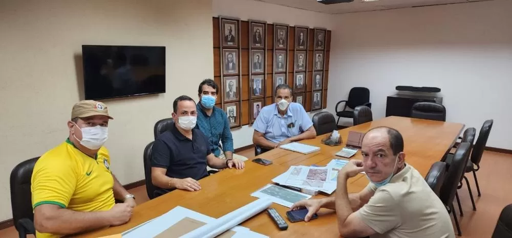 Deputado Marquinho Viana na SEINFRA busca solução para problemas em Ituaçu