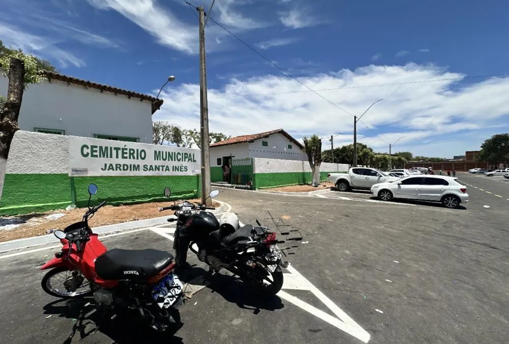 População elogia obras da prefeitura nos cemitérios de Brumado durante o Dia de Finados