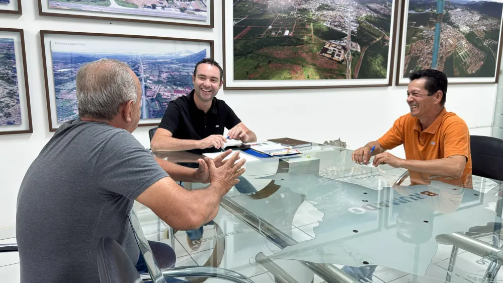Prefeito de Brumado, Fabrício Abrantes, reforça diálogo com lideranças e discute melhorias para a zona rural e bairros da cidade