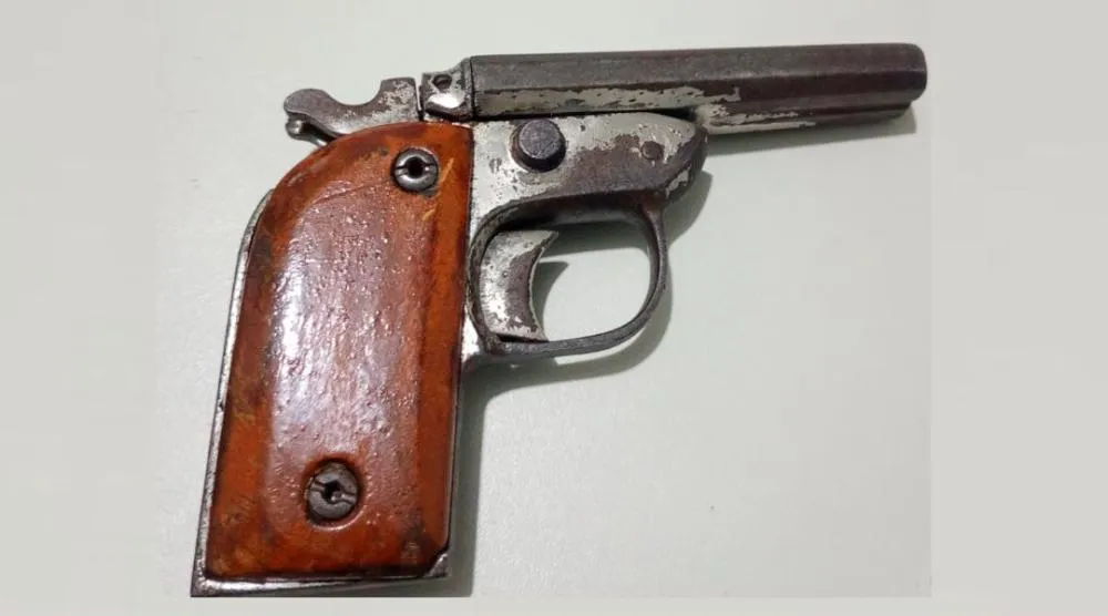 Polícia Militar apreende arma de fogo e conduz suspeito à delegacia em Livramento de Nossa Senhora