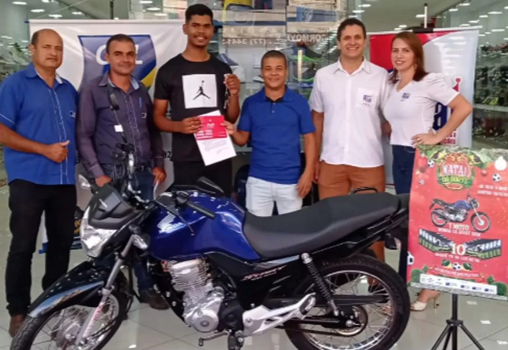 Brumado: CDL entregou moto da campanha de Natal e Ano Novo