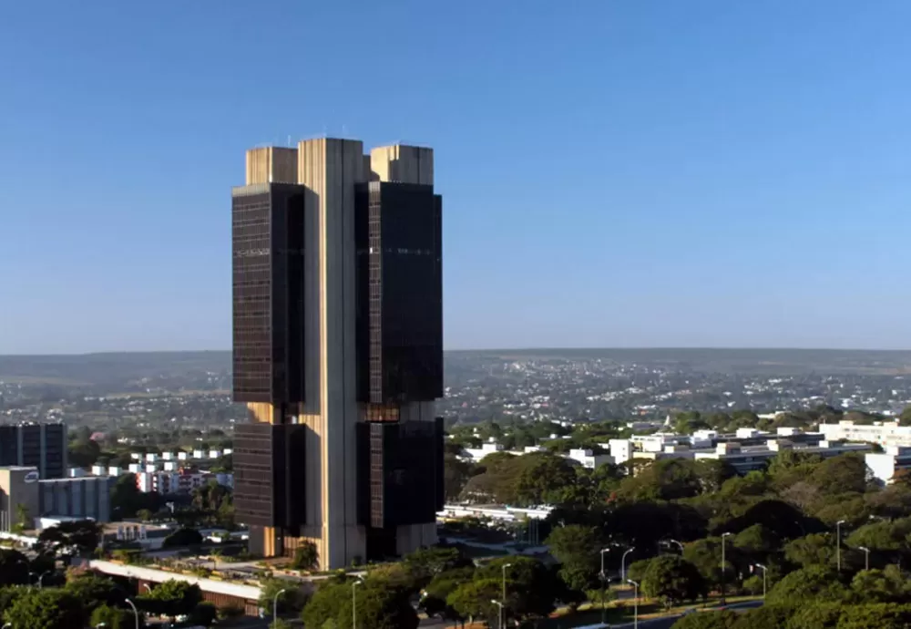 Mercado financeiro eleva projeção da inflação de 5,9% para 5,96%