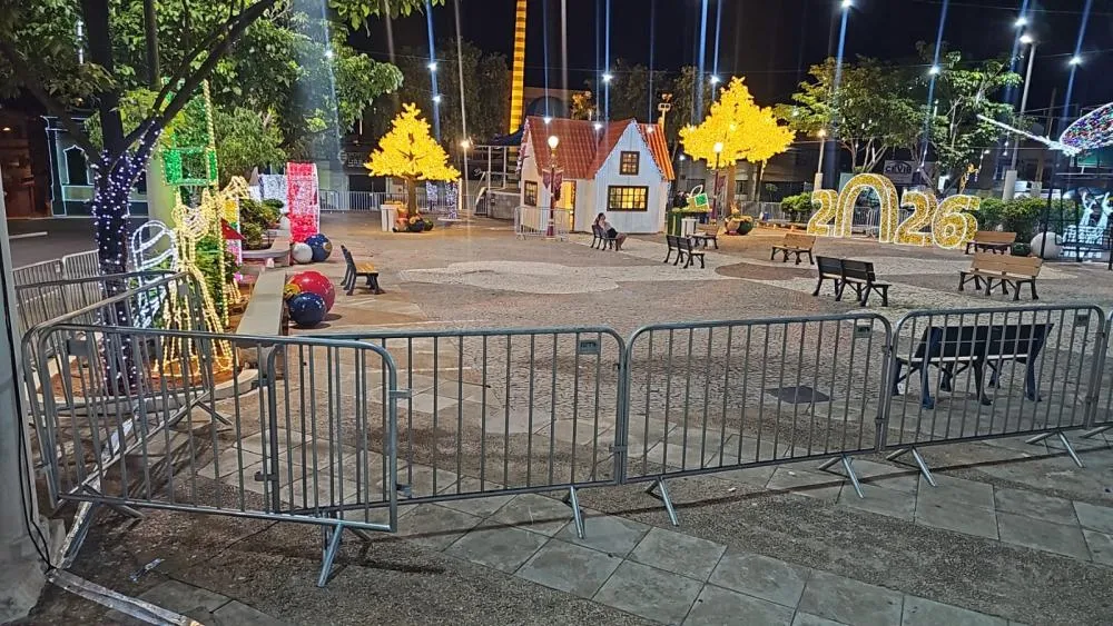 Iluminação natalina é suspensa em Brumado nesta segunda (15) em respeito à morte de Maria Eulália Viana Leite Cotrim