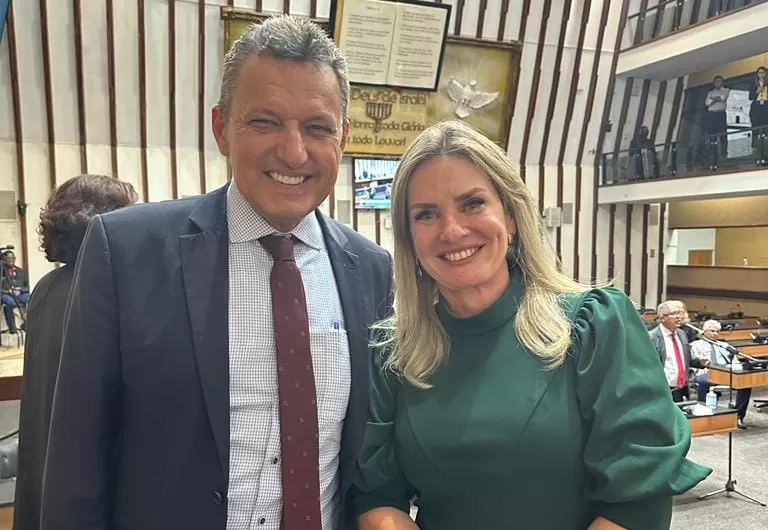 Ivana e Charles lutam desde 2022 e garantem a transferência de médico legista para o DPT de Guanambi