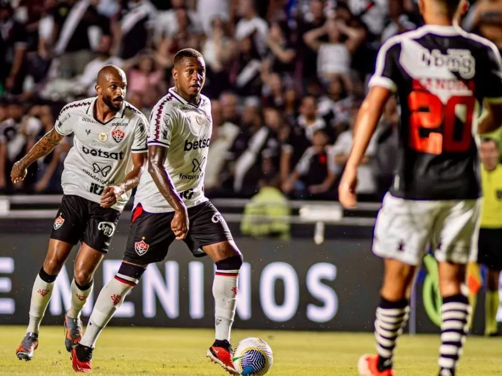 Vitória é superado pelo Vasco em São Januário