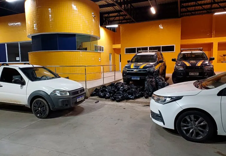 PRF Apreende Mais de 100 kg de Maconha em Simões Filho